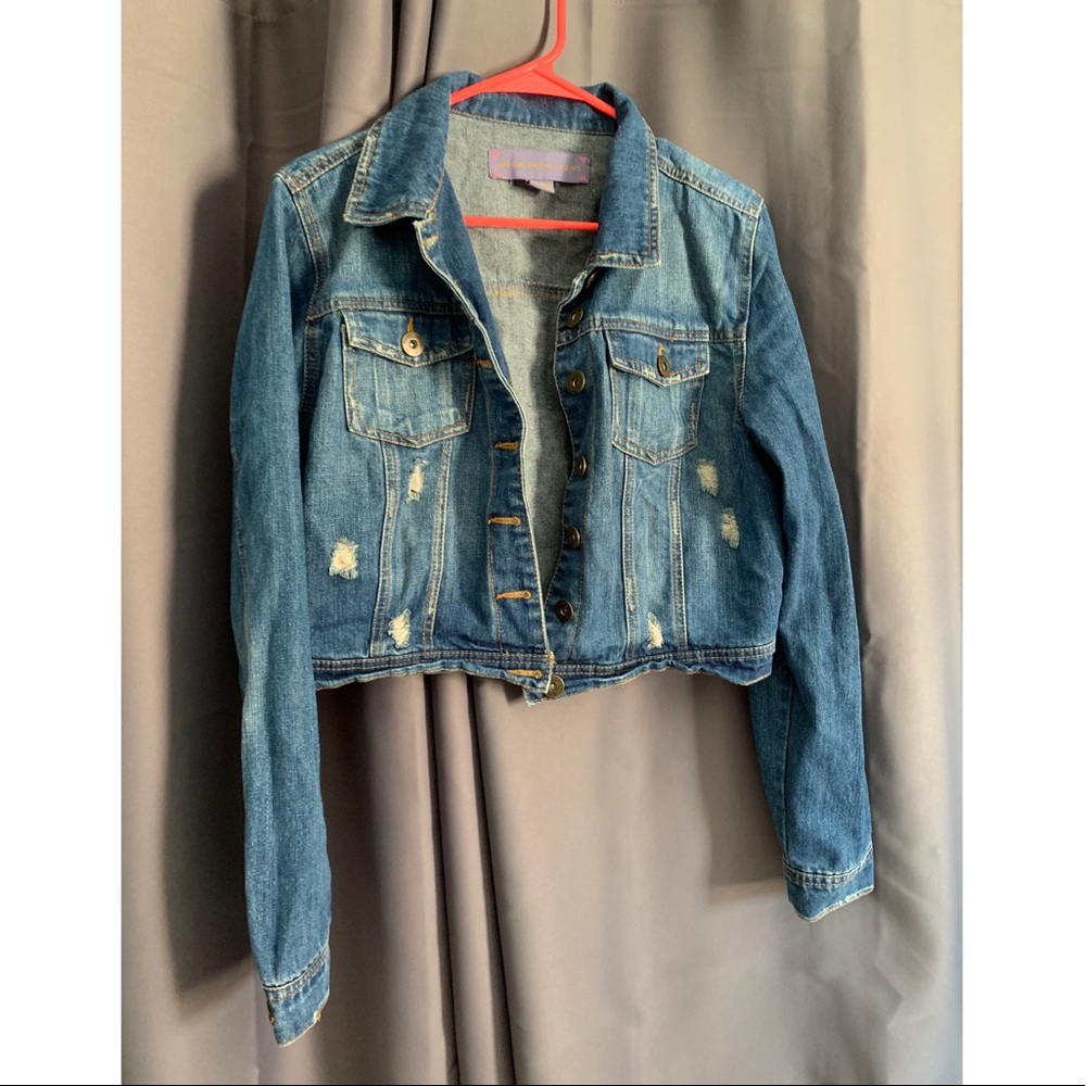 distressed jean jacket medium wash size medium